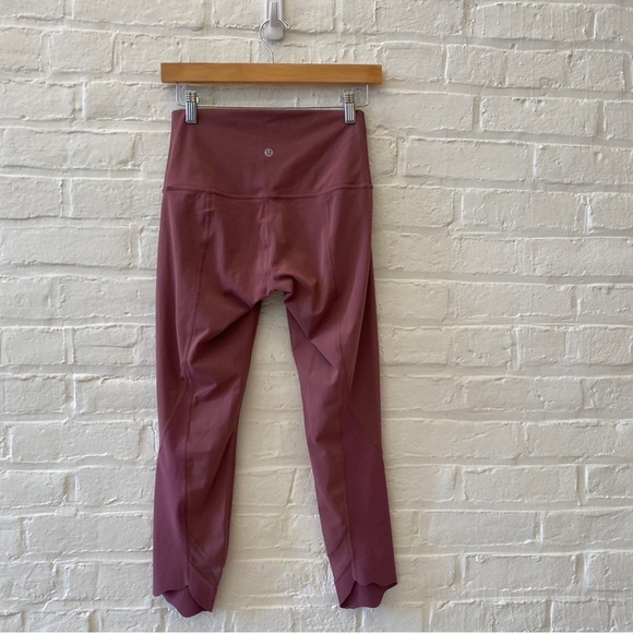 Lululemon || Wunder Under Scalloped Hem High-Rise Crop 23" Luxtreme Roll Down - Picture 4 of 7